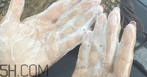 嘉娜寶酵素潔面粉怎么樣？嘉娜寶酵素潔面粉的副作用