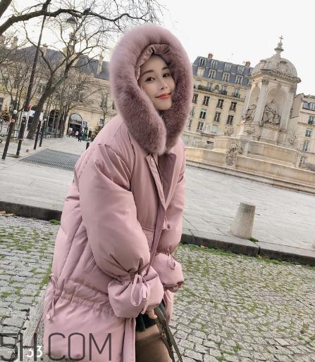 羽絨服充絨量和含絨量什么區(qū)別？羽絨服充絨量多少暖和？