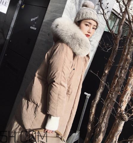 白鴨絨羽絨服保暖嗎？白鴨絨有味道怎么去味？