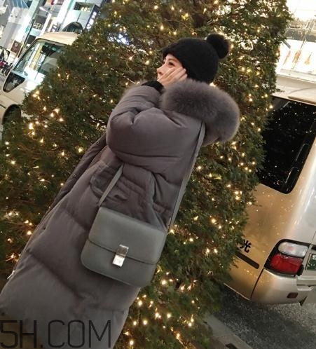 白鴨絨羽絨服保暖嗎？白鴨絨有味道怎么去味？