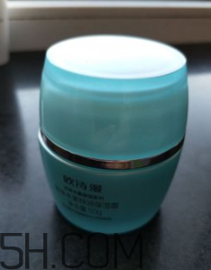 歐詩漫珍珠水氧霜油不油？歐詩漫珍珠水氧霜適合冬天用嗎？