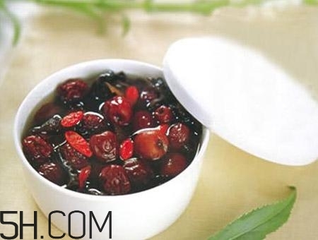 哪些人吃紅棗對(duì)健康不利？不能吃紅棗的人有哪些？