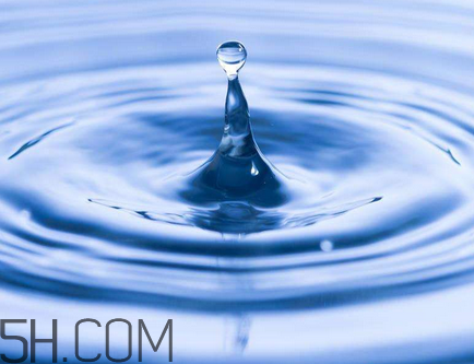 雙氧水會(huì)痛嗎？雙氧水會(huì)和什么反應(yīng)？