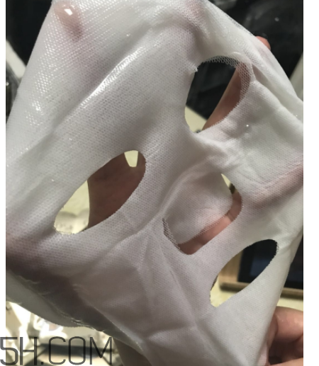 歐詩漫水光塑顏面膜什么作用？敷完要不要洗？