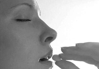 食道癌的早期癥狀有哪些？如何今早發(fā)現(xiàn)食道癌？
