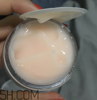 倩碧水磁場面霜每次用多??？每次用多少毫升？