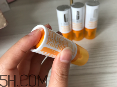 倩碧維C修復(fù)安瓶用在哪一步？能美白嗎？