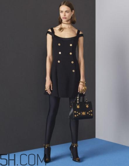 versace2018早秋服裝系列好看嗎_有哪些款式？