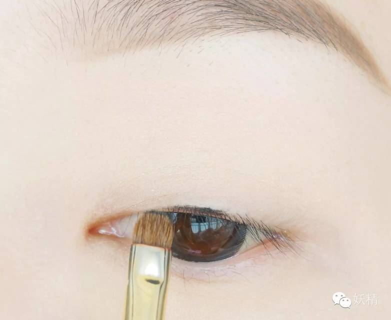實(shí)用的五種眼線(xiàn)畫(huà)法 眼線(xiàn)防暈染方法