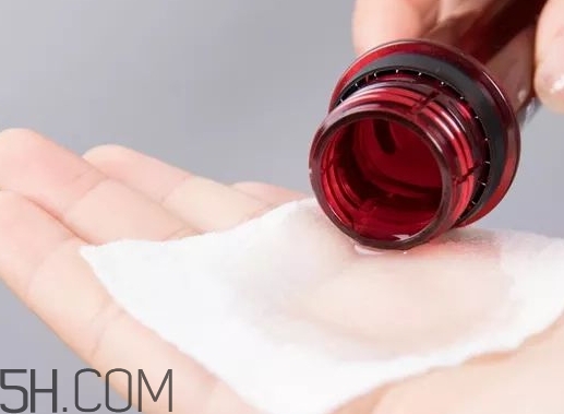 濕敷和面膜哪個(gè)先用？濕敷和面膜的順序