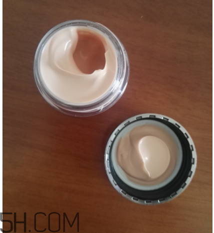 Olay素顏眼霜能遮瑕嗎？適合晚上用嗎？