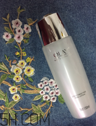 Olay15秒面膜水可以白天用嗎？能見光嗎？