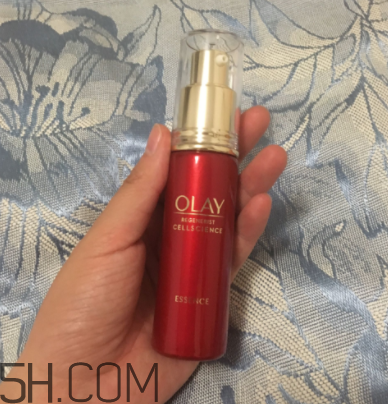Olay小臉精華露適合什么季節(jié)用？什么膚質(zhì)？