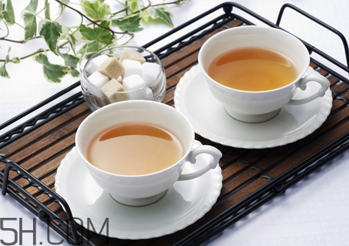 喝茶對牙齒好嗎？喝茶牙齒會變黃嗎？