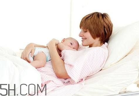 什么時(shí)候要考慮催生的問題？坐月子需要怎樣的環(huán)境比較好？