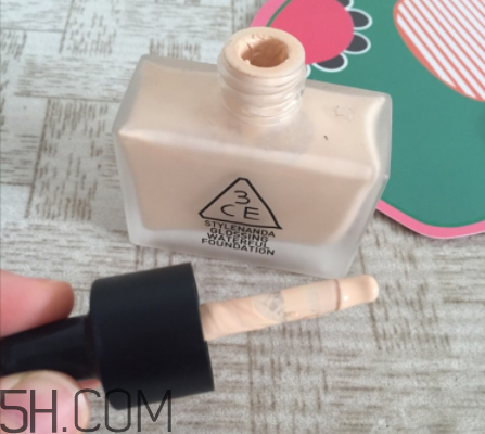3ce超水潤(rùn)粉底液好用嗎？3ce粉底液和遮瑕液使用感