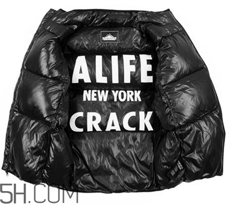 alife與penfield聯(lián)名羽絨服多少錢(qián)_在哪買(mǎi)？