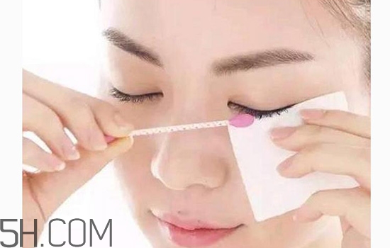 普通卸妝油可以卸眼唇嗎？適合卸粉底液的卸妝品推薦