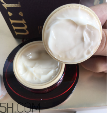 su:m37度蘇秘呼吸眼霜適合什么膚質(zhì)？什么季節(jié)？