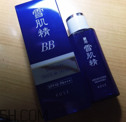 雪肌精美白BB霜含酒精嗎？敏感皮能用嗎？