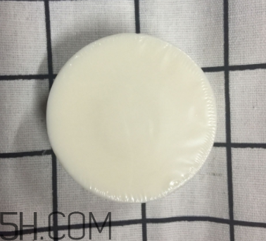 雪肌精泡沫洗顏皂適合干皮嗎？洗后緊繃嗎？