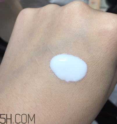 雪肌精美白防曬乳防曬效果怎么樣？防水嗎？