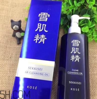 雪肌精卸妝油糊眼睛嗎？雪肌精卸妝油悶痘嗎？