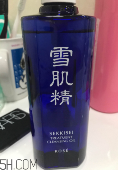 雪肌精卸妝油可以卸眼妝嗎？雪肌精卸妝油乳化快嗎？