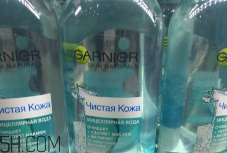 卡尼爾卸妝水粉水還是藍水好？自然堂素顏霜需要卸妝嗎？