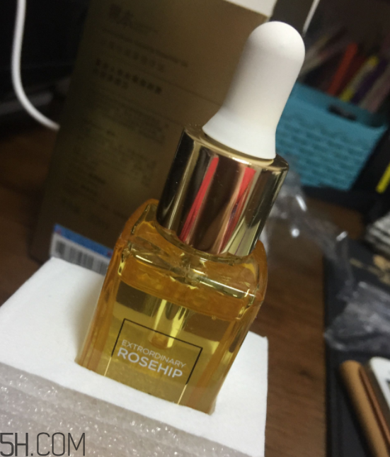詩婷露雅至瑧精華油什么功效？適合油皮嗎？