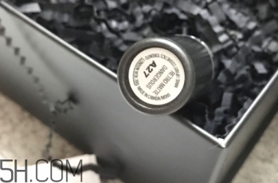 mac和紀(jì)梵?？诩t哪個(gè)好？mac魅可和紀(jì)梵?？诩t哪個(gè)貴？
