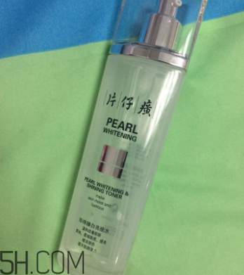 片仔癀珍珠亮膚水適合油皮嗎？適合夏季嗎？