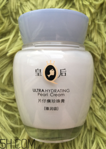 片仔癀珍珠膏夏天能用嗎？會不會很油？