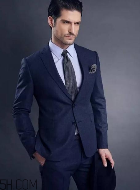 阿瑪尼衣服貴嗎？阿瑪尼衣服多少錢一件？