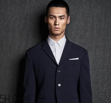 阿瑪尼衣服貴嗎？阿瑪尼衣服多少錢一件？