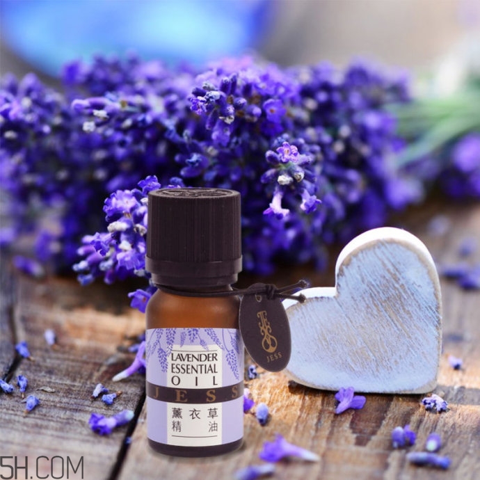 薰衣草精油泡腳的好處？薰衣草精油泡腳的方法？