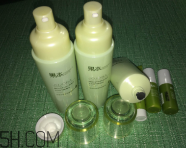 詩(shī)婷露雅荷荷巴系列有刺激嗎？適合敏感肌嗎？