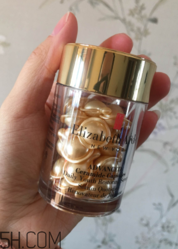 伊麗莎白雅頓精華膠囊適合什么季節(jié)用？