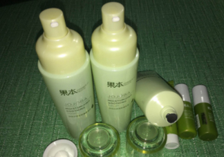 詩(shī)婷露雅荷荷巴系列有刺激嗎？適合敏感肌嗎？