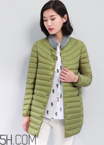 女裝羽絨服怎么保養(yǎng)？輕薄羽絨服怎么搭配？