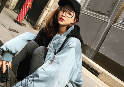 oversize羽絨服適合什么人穿？羽絨服的優(yōu)缺點