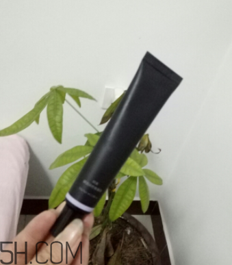 阿芙精油妝前乳色號(hào)有哪些？哪個(gè)色號(hào)能遮痘印？