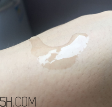 蘭蔻美膚修護(hù)美容液可以代替乳液嗎？什么功效？