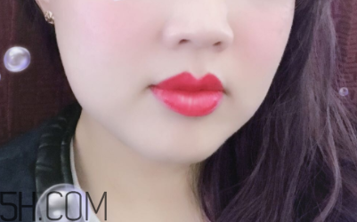 韓熙貞按壓唇膏為什么縮不回？重金屬超標(biāo)？