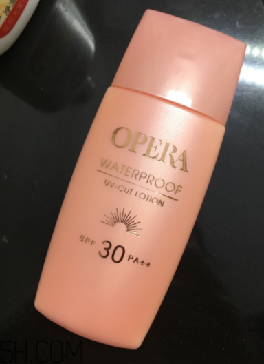 Opera防曬霜防水嗎？Opera防曬霜防汗嗎？