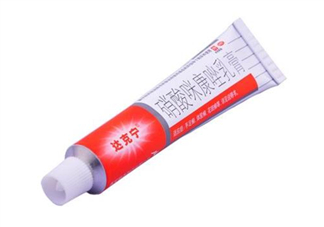 達克寧能治灰指甲嗎？達克寧能擦臉嗎？