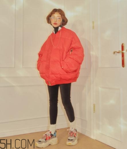 面包服搭配什么鞋子？面包服搭配鞋子圖片