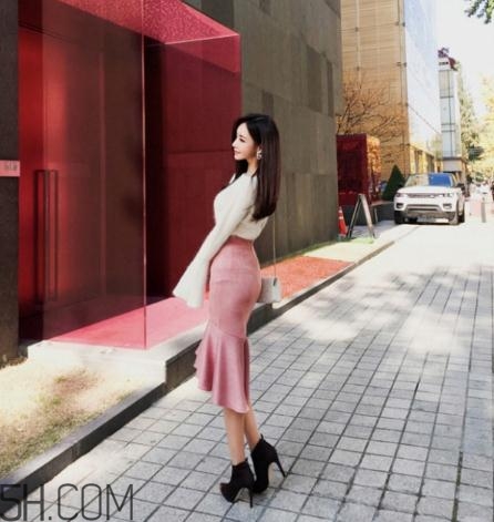 粉色裙子配什么鞋子？不同款式不同的風(fēng)格