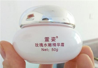 萱姿玫瑰水精華霜怎么樣？萱姿玫瑰水精華霜有激素嗎？