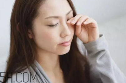 干眼癥是因為肝不好？肝不好能引發(fā)多種疾病